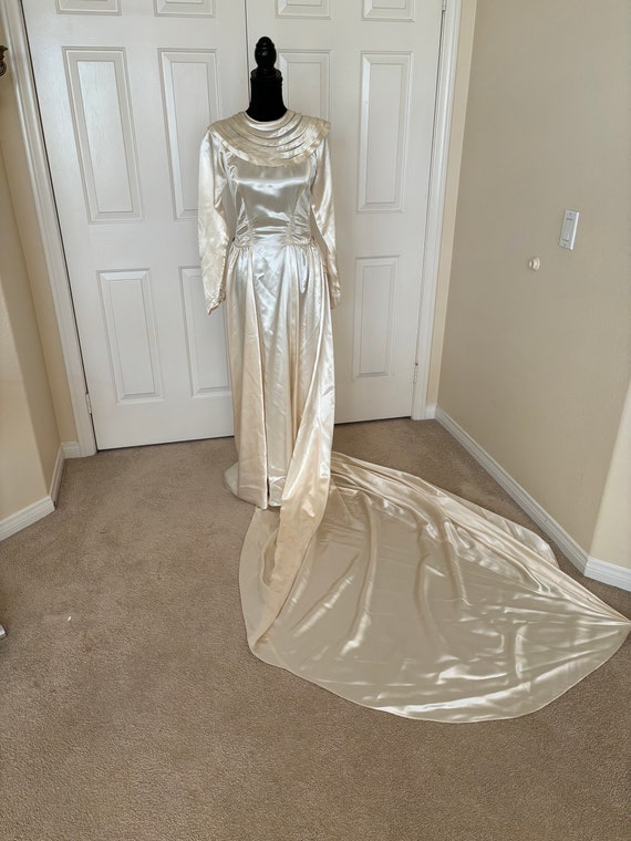 Romantic Art deco 30s antique sleek satin wedding… - image 4