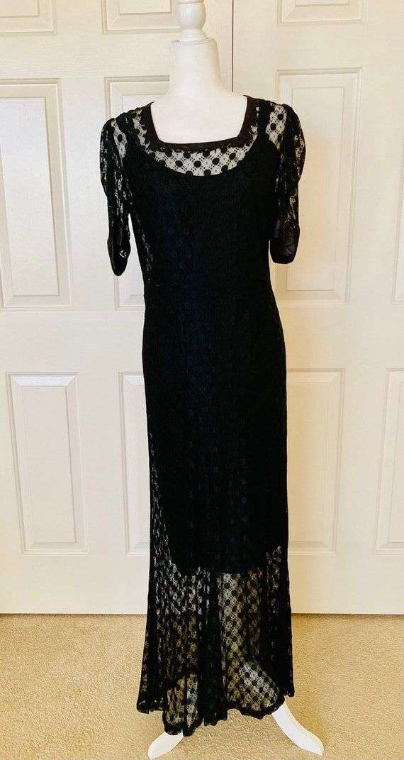 Glam Vintage 30s lace gown from France. - image 1