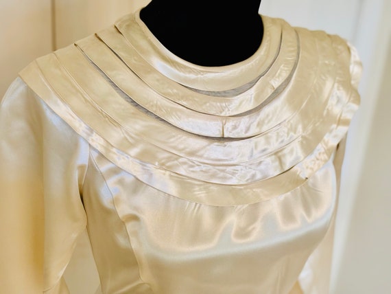 Romantic Art deco 30s antique sleek satin wedding… - image 2