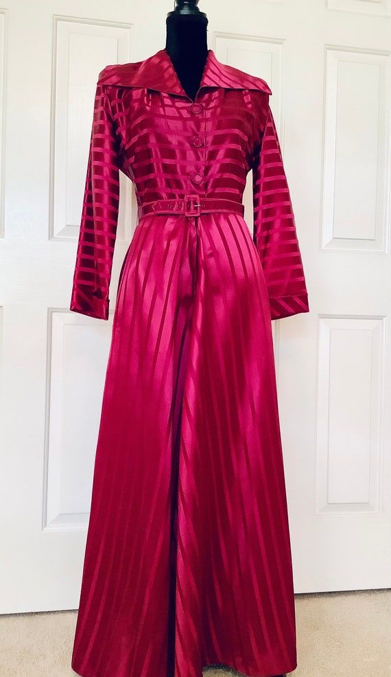 Cranberry satin vintage 40 s hostess dress… - image 1