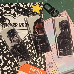 Llavero largo para militares