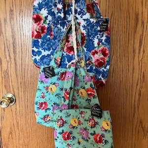 Pioneer Woman fabric 11x12 quilted lined tote bag, inside pocket, snap close
