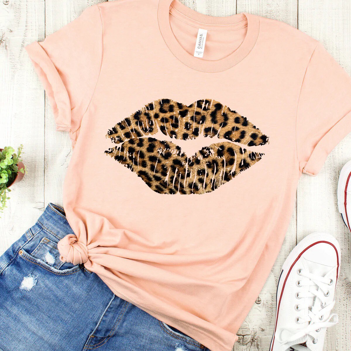 Leopard Lips, Lips Tee, Women Tee, Valentines T-shirt, Amor Shirt