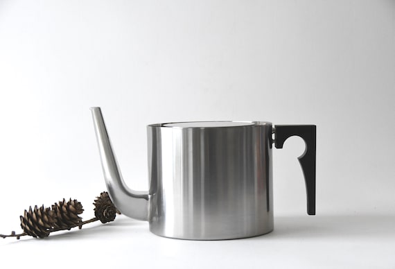 Arne Jacobsen Teapot Stelton Cylinda Line. Vintage AJ Scandinavian