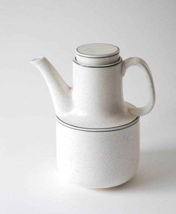 Stig Lindberg for Gustavsberg. BIRKA Coffee Pot. Modernist Swedish