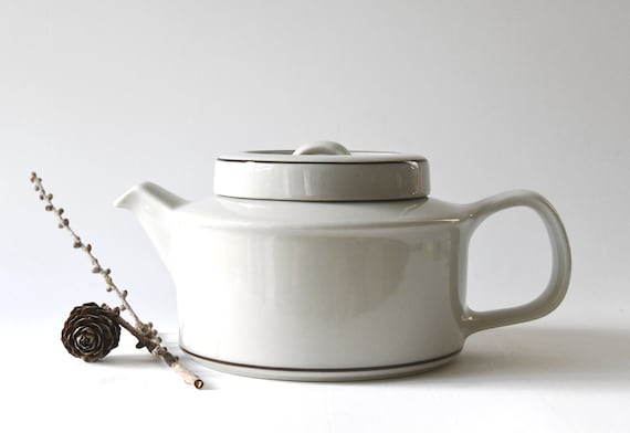 Arabia Finland FENNICA Teapot by Richard Lindh / Ulla Procopé