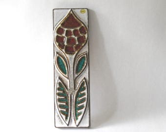 Wall Hanging by Noomi Backhausen. Søholm Denmark. Danish modernist wall decor. Stoneware Wall plaque. Scandinavian Mid-century Modern