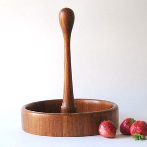 Digsmed Denmark. Teak Tray. Modernist Serving - Snack, nuts and more. Quistgaard MCM. Danish Design. Scandinavian modern Party bowl