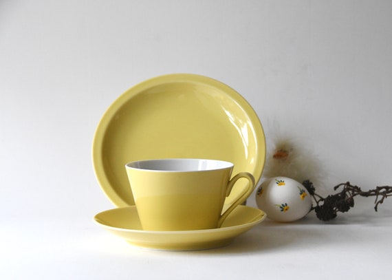 Mid-Century Modern Ceramic Coffee Cup/Tea Cup Set