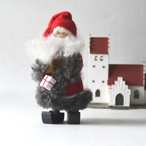 BUTTICKI de Noël scandinave Tomte / Gnome / Mom Elf Décorations en bois rétro suédoises pour les vacances de Noël image 8