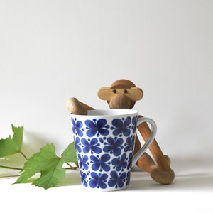 Rörstrand Sweden. Large Mug MON AMIE by Marianne Westman. In mint condition