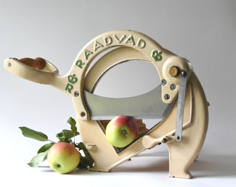 Danish Bread cutter, Mid-century Raadvad Breadslicer. Vintage Kitchen Design Model 294