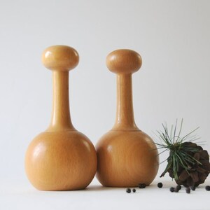 Nissen Denmark Salt and Pepper Set. Modern Grinders. Danish