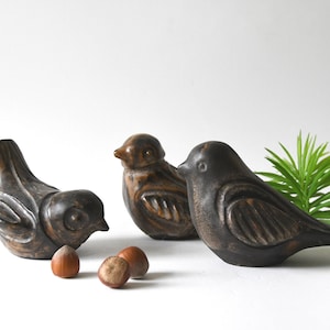Irma Yourstone Ceramic Birds. Lerlaxen Szwecja. 3 piękne skandynawskie nowoczesne figurki Birdie. Ceramika Modernist Art. Nordic Design