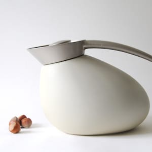 Georg Jensen Termos Quack. Moderne Thermo Kaffee Karaffe Kanne. Designerin Maria Berntsen Denmark