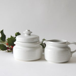 Arabia of Finland White KAARNA Sugar and Creamer by Ulla Procope. Mid century modern Scandinavian Tea serving set