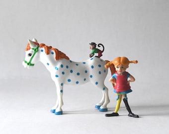 Tres figuras de juguete vintage. Pippi Calzaslargas, de Astrid Lindgren. Decoración coleccionable para habitación infantil sueca. Estilo Mid-Century Modern.