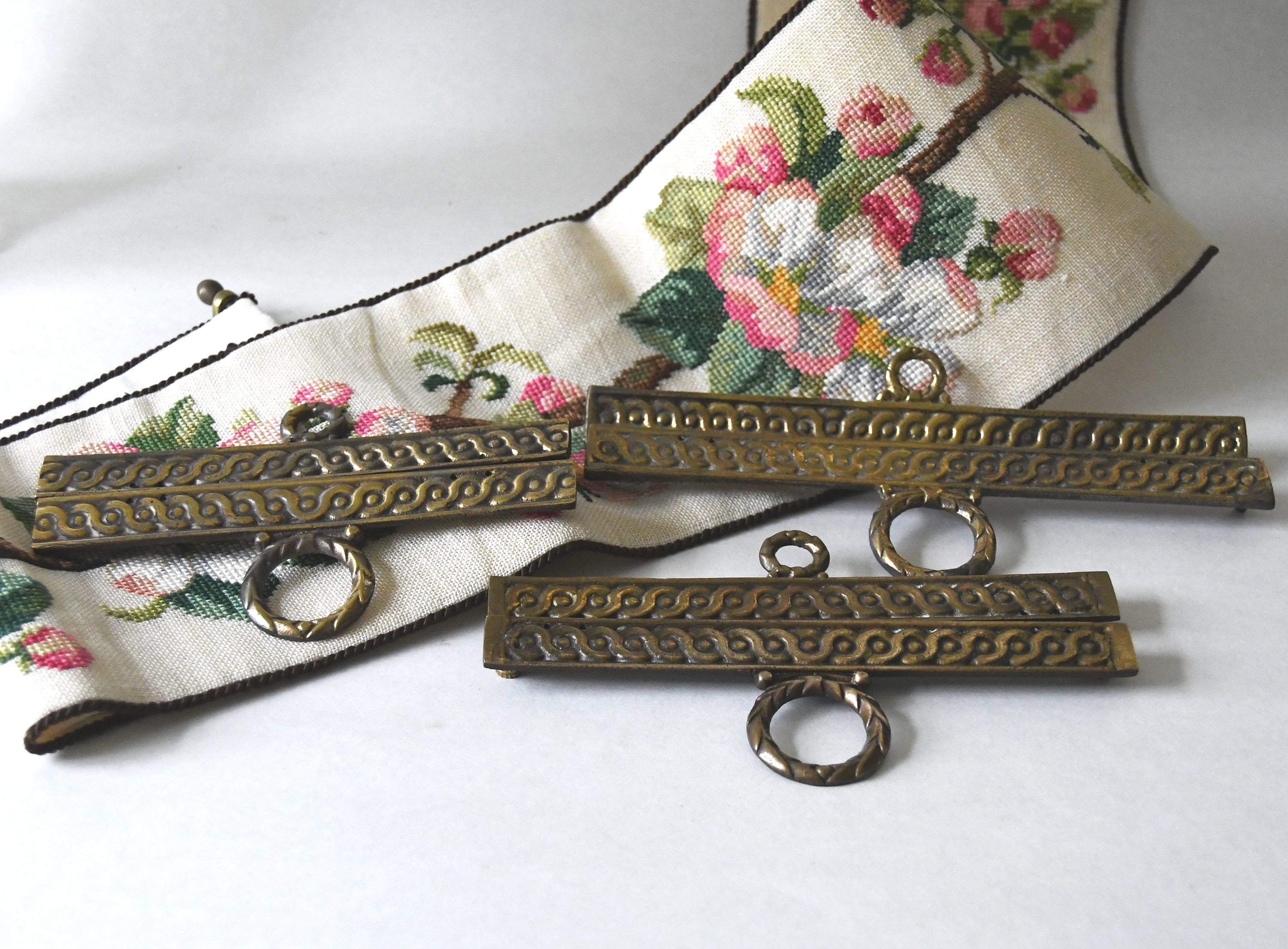 刺繍用ハンガー。タペストリー用ベルプル金具（6～7インチ