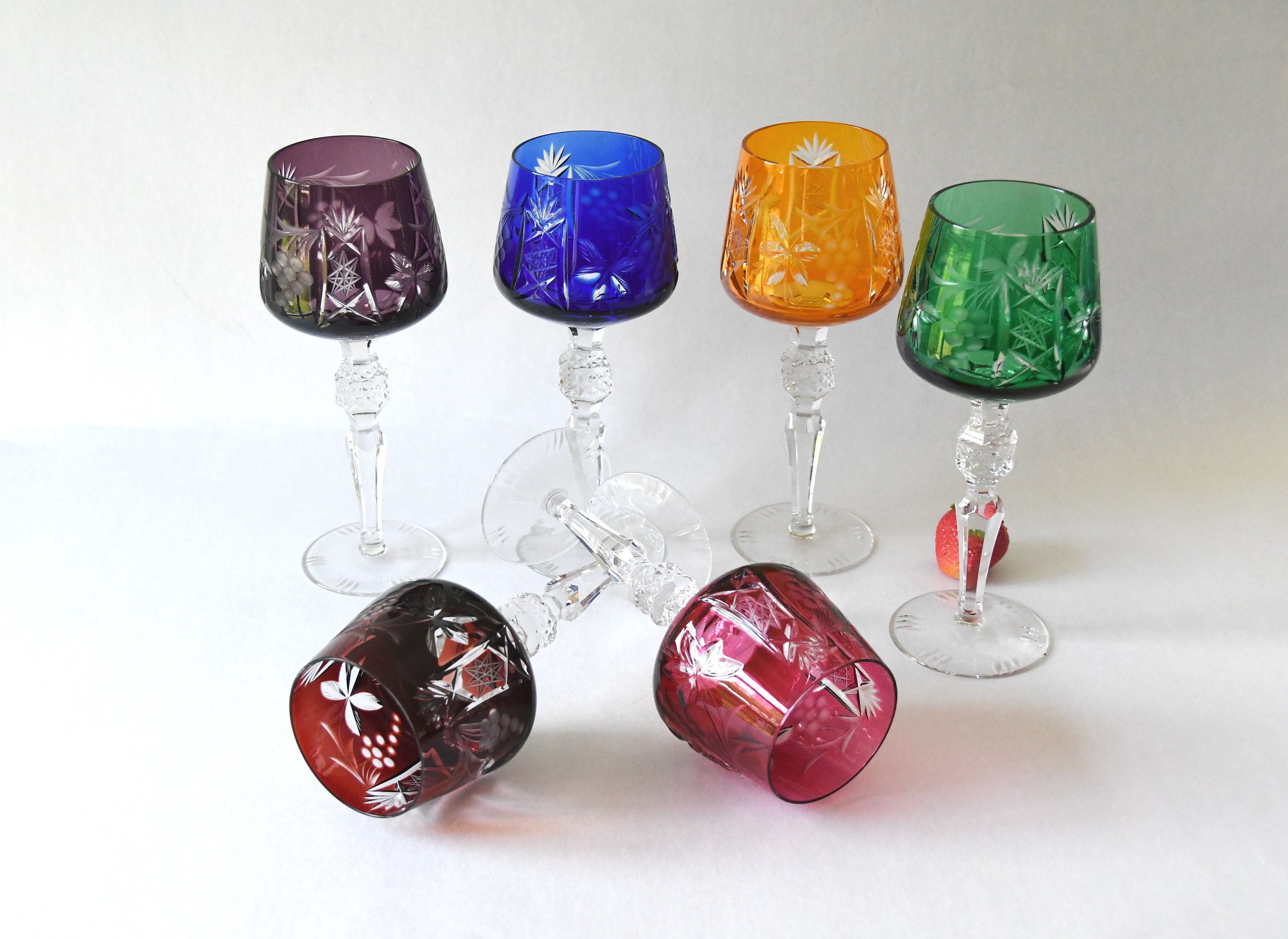 クリスタルカラーワイングラス6個。赤ワイングラス。8.5オンス。ハンド