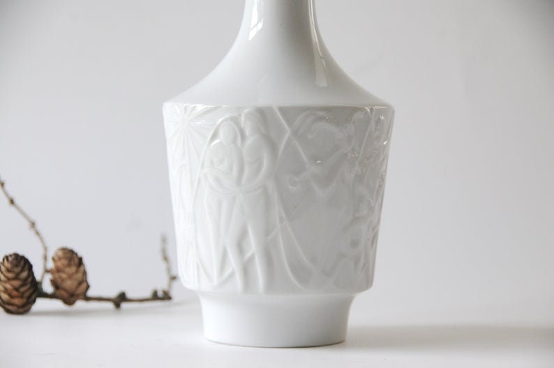 Weiße Vase von Kurt Wendler. Menschen im Paradies. Edelstein | Etsy