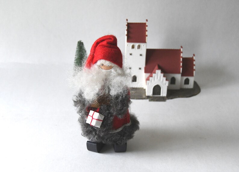 BUTTICKI de Noël scandinave Tomte / Gnome / Mom Elf Décorations en bois rétro suédoises pour les vacances de Noël image 4