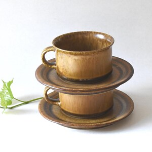 2 x Höganäs Tea cups and saucers. Signe Persson-Melin