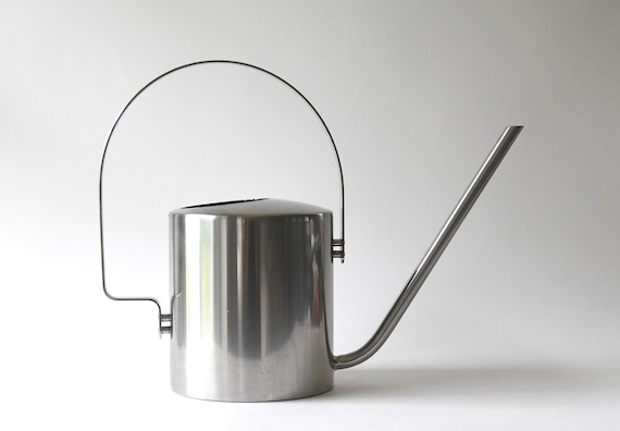 ステルトン シリンダ ライン じょうろ。デンマーク デザイン。つや消し