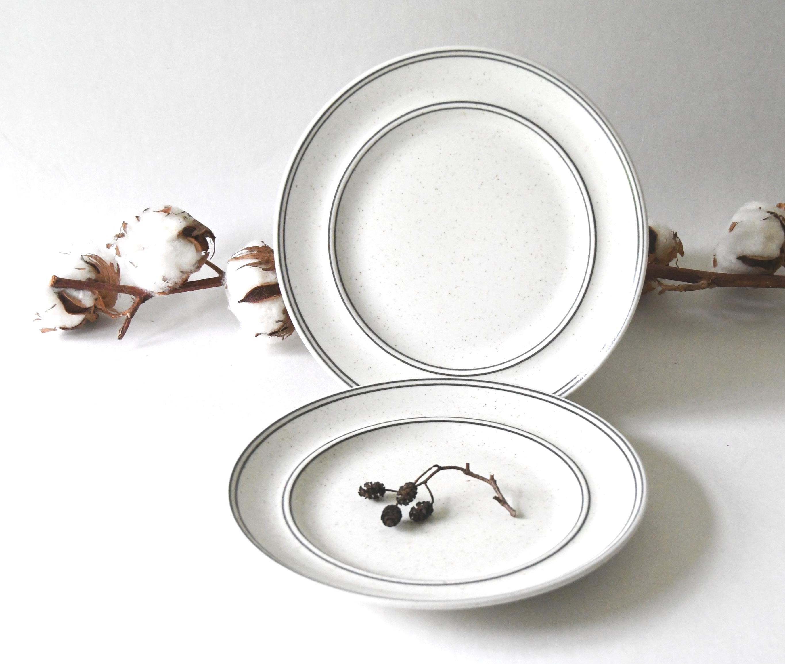 2 X Arabia Finland BIRKA Lunch Plates by Stig Lindberg