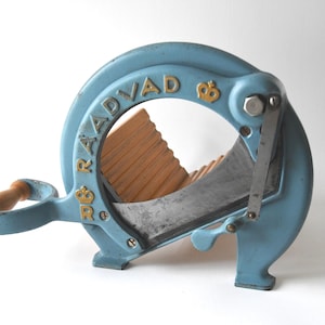 Cortador de pan danés, rebanador Raadvad danés de mediados de siglo. Cocina danesa vintage. Modelo antiguo 294.