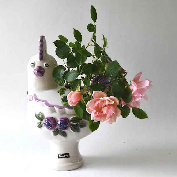 Rosa Ljung Suède. Grand oiseau pour compositions florales. Déco Helsingborg. Vase / jardinière oiseau violet et blanc. poterie des années 1970