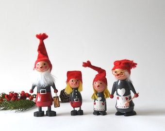 Danish Christmas Decor. Four Gnome Figurines. Scandinavian Tomte family 1970s. Collectible Wooden Elf's, Daells Varehus Copenhagen