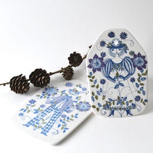 2 x Figgjo Flint Trivets by Turi Gramstad Oliver. LOTTE design Pair plates. Stavangerflint Wall hangings. Scandinavian Mid Modern
