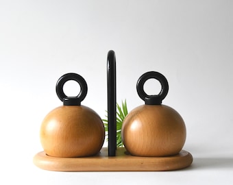 Nissen Denmark. Salt and Pepper set. Modern Salt Pepper grinders. Danish Minimalist design. Mid century modern Decor