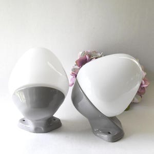 2 x Wall lamps by Wilhelm Wagenfeld for Lindner. Bathroom Light Grey Porcelain. Original 6021. Mid Century Modern lighting