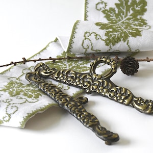 Embroidery hanger. Bell pull hardware bar for tapestry. Ornate Brass hardware Hanger. Danish Needle Point Hardware in Brass. Scandinavian