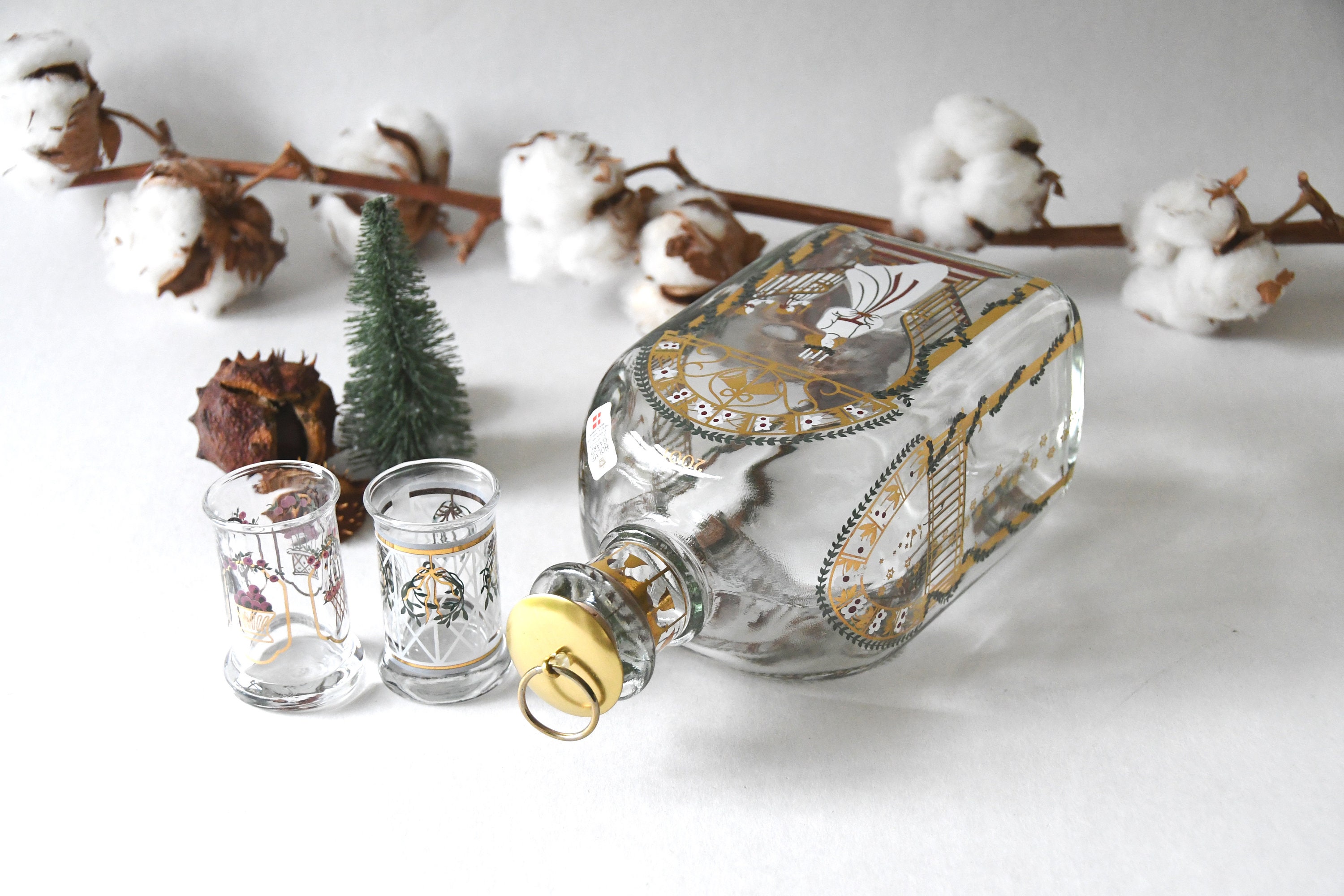 ホルムガード クリスマスリキュールガラスボトル 2001年。デザイン