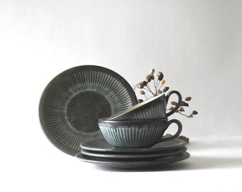 Tea sets by Løvemose Denmark. GRAASTEN Cups, saucers and plates. Two Tea trios from Lovemose. Danish modern design. Mid Century Pottery