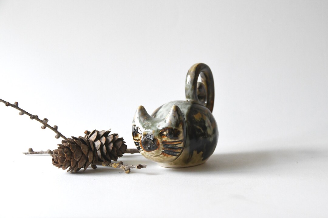 Soholm Danish Modern Stoneware. Cat Figurine by Joseph Simon