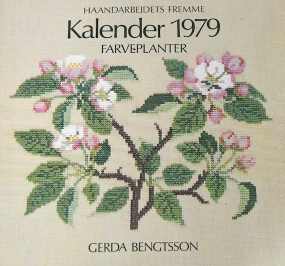 Vintage Flower book 1960s guide. Scandinavian Nature Book. Lovely