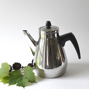 Scandinavian Modern Kockums Coffee pot by Arne Erkers. Stainless steel Kettle / Tea Pot. Made in Sweden. Mid Century Modern Design. 1950s