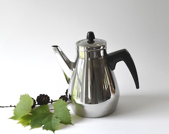 Scandinavian Modern Kockums Coffee pot by Arne Erkers, Stainless steel, Made in Sweden 1950s