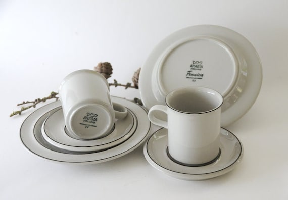 食器 ARABIA FINLAND Set of 2 Vintage Arabia Finland Finn Flower Blue & White