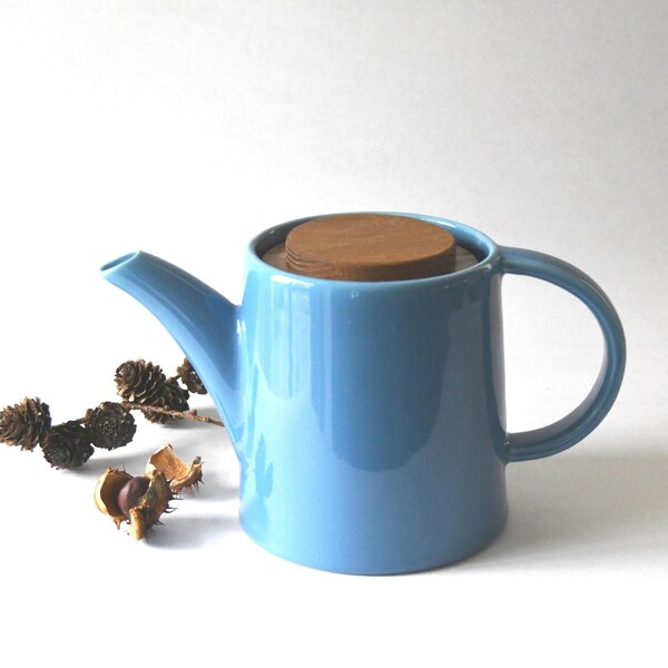 Höganäs Teapot. Design Marie Louise Hellgren. Scandinavian Modern Stoneware. Handmade in Sweden. Vintage Collectible