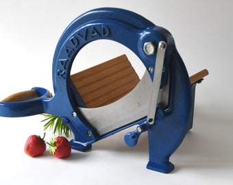 Danish Bread cutter. Bread slicer Raadvad Denmark. Breadslicer. Vintage Industrial Design. Blue Mid century modern Kitchen Decor