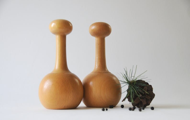 Nissen Denmark Salt and Pepper Set. Modern Grinders. Danish