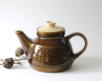 Scandinavian modern Teapot. Stavangerflint Brunette. Design by Inger Waage. Mid century modern Tea pot