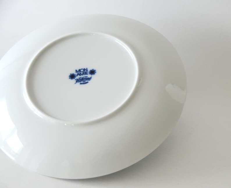 Scandinavian modernist design Mid-Century Modern Rorstrand MON AMIE Dinner plate by Marianne Westman Collectible Tableware