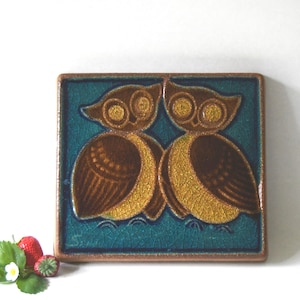 Tapiz de Joseph Simon para Søholm, Dinamarca, con el azulejo "Two Wise Owls". Placa escandinava de MCM.