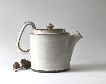 Scandinavian TeaPot. Danish Modern design. Rustic Stoneware. STOGO. Handmade pottery by Herluf Gottschalk-Olsen