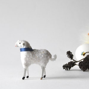 Wolly Sheep with stick legs. German Cotton Putz Stick Leg Lamb. Scandinavian Folk Art. Vintage Easter decor ornament - Festive folk